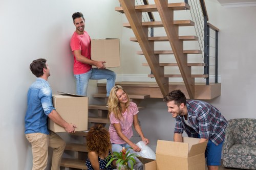 Flexible student storage solution in Woodsidepark for academic moves