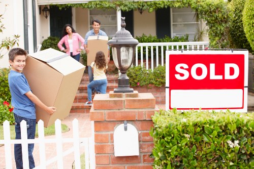 Secure removals and storage in Woodsidepark for business and household items
